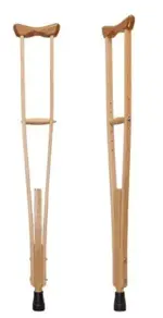 Костыли опорные деревянные детские, пара, 1 шт, 743Д, выс. регулир. 930-1122 мм, наконечника внутр. диам. 22 мм, внешн. диам. 45 мм фото